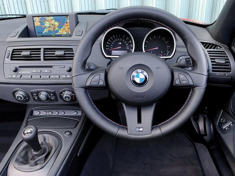  BMW Z4 M Roadster 2006 года  (UK) (фото 3 из 16)